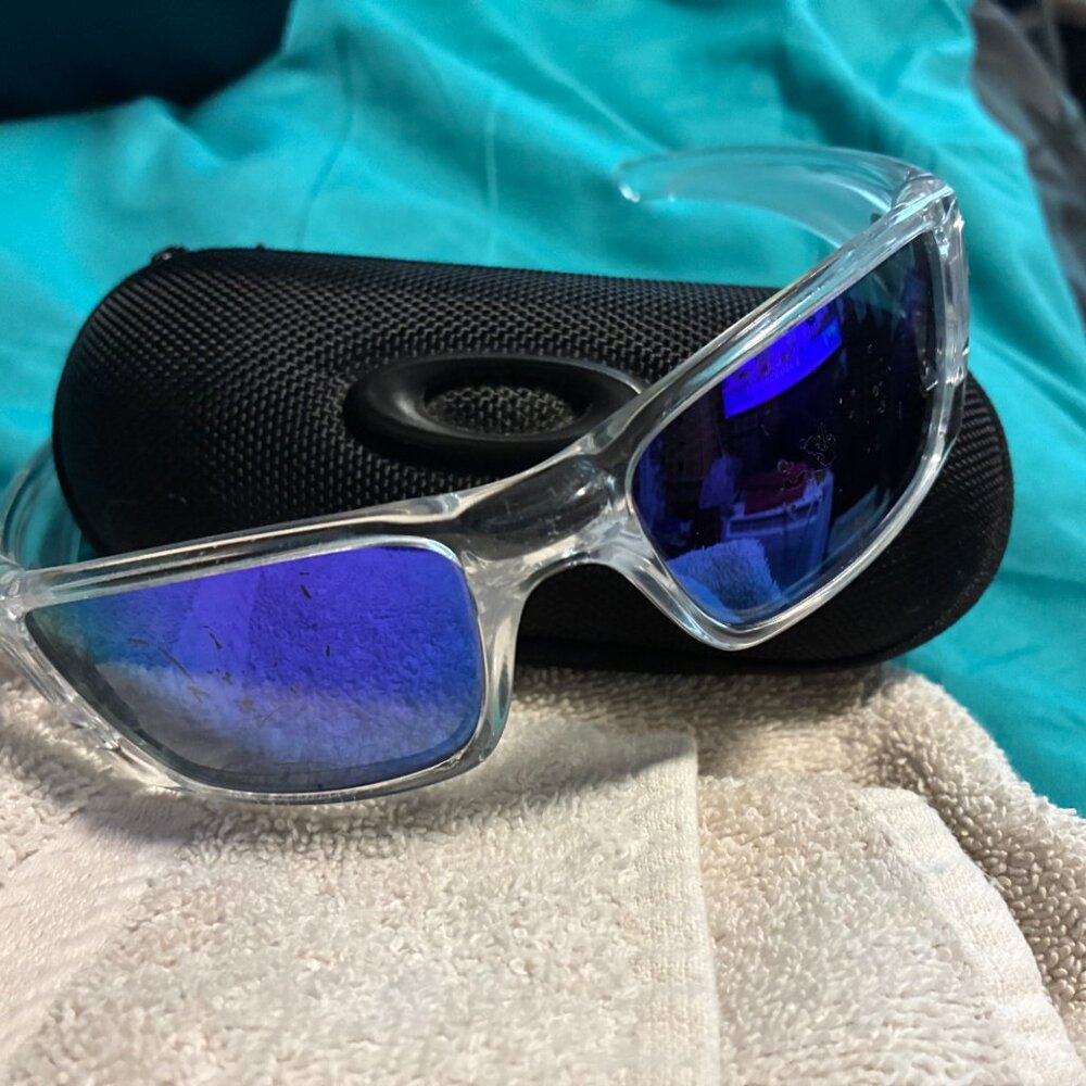 Oakley Sunglasses Fuel Cell Clear & Violet